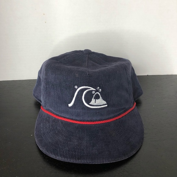 New Quiksilver QUIK Cored Black Canvas /& Grey Corduroy Mesh Snapback Surfing Hat